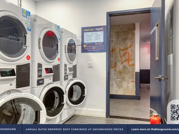 187 Kent Avenue image 34 of 37