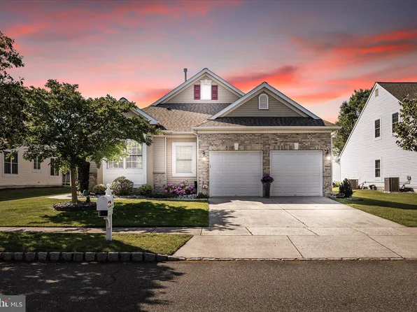 4 Challander Way, Bordentown, NJ 08505