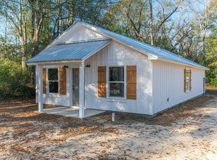 1607 8th St, Florala, AL 36442