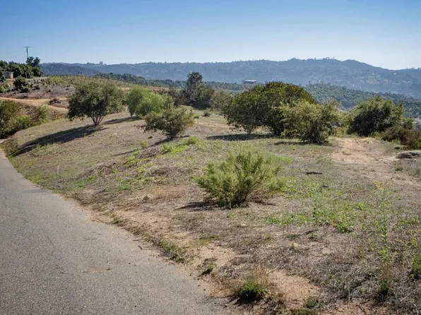 1 Roadrunner Rdg, Valley Center, CA 92082