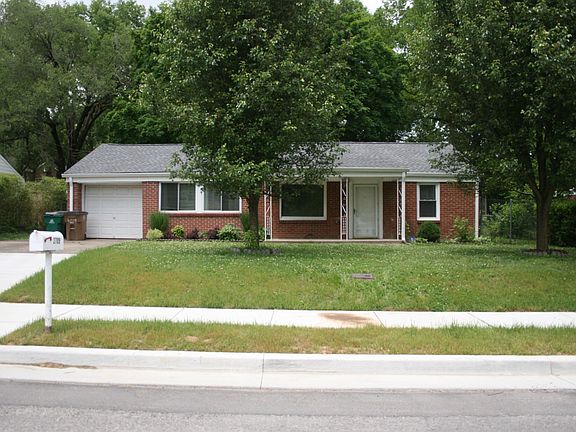 3rd image of 2709 Hartford Dr
