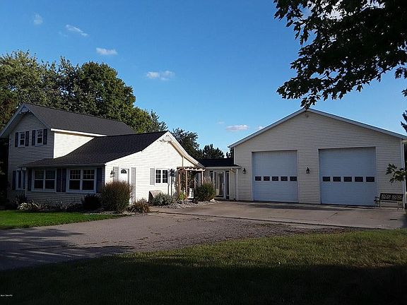 2nd image of 4068 Quincy St