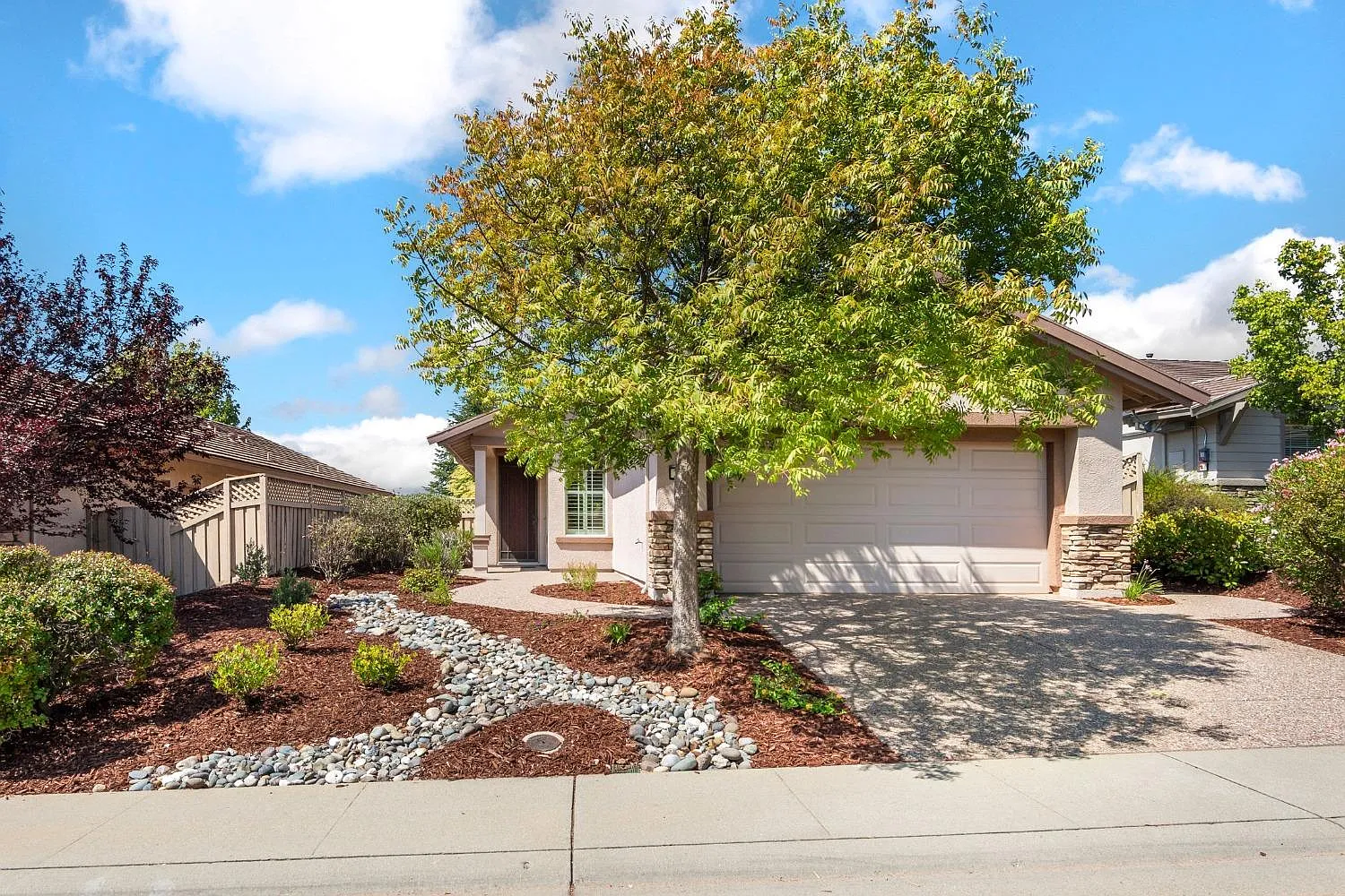 2988 Black Hawk Ln photo 1