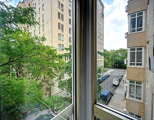 Rented by Urbane Brokerage | media 13