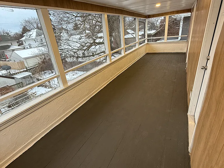 1425 Camp Ave — Photo 23