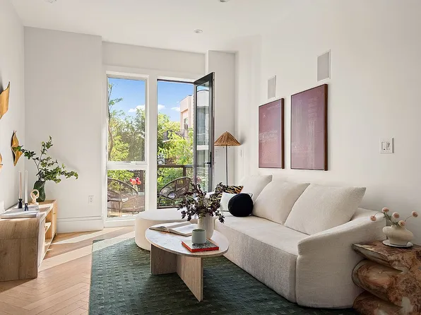 170 West St APT 302, Brooklyn, NY 11222