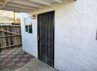 710 Sequoia Dr UNIT B, Bakersfield, CA 93308