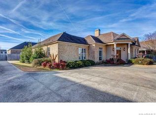 8300 Clover Field Rd, Montgomery, AL 36117