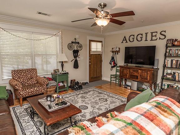 4th image of 1725 Harvey Mitchell Pkwy S APT 1513