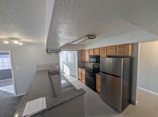 1408 Pennsylvania St NE #4, Albuquerque, NM 87110