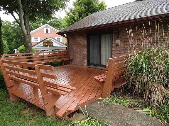 4th image of 117 Stamford Park Dr