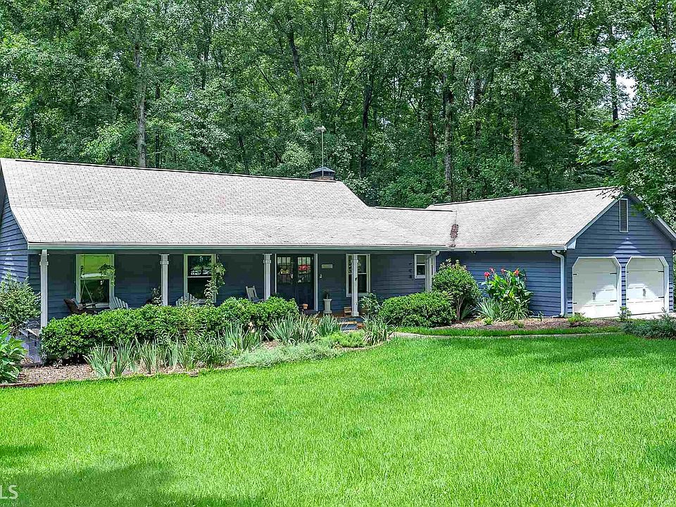 1st image of 15 Gentry Dr