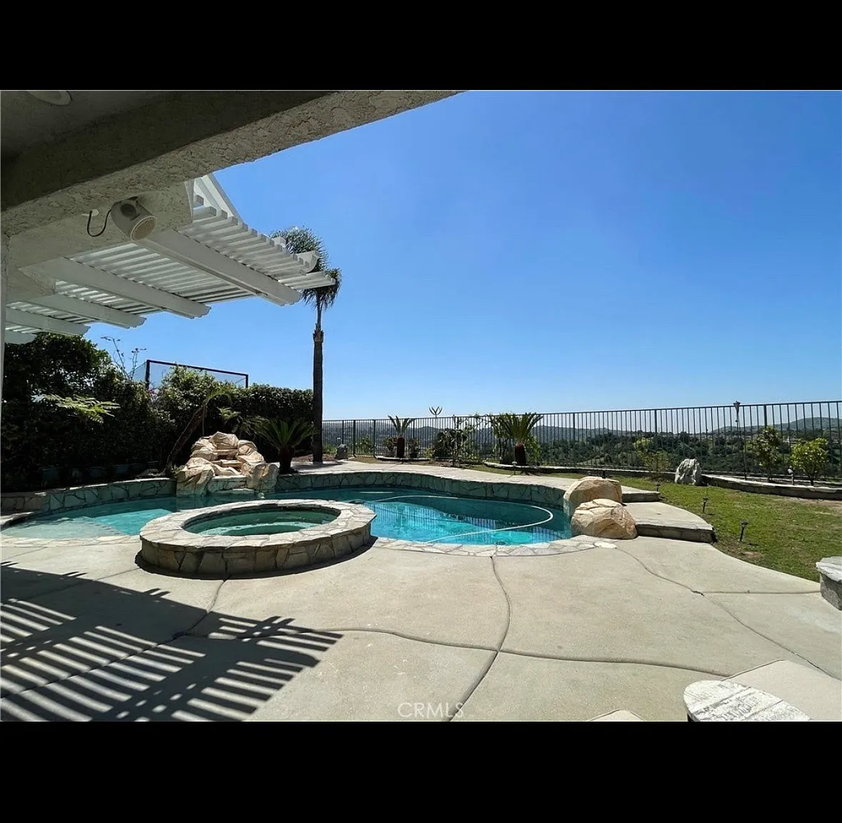 21062 Quail Run Dr — Photo 2