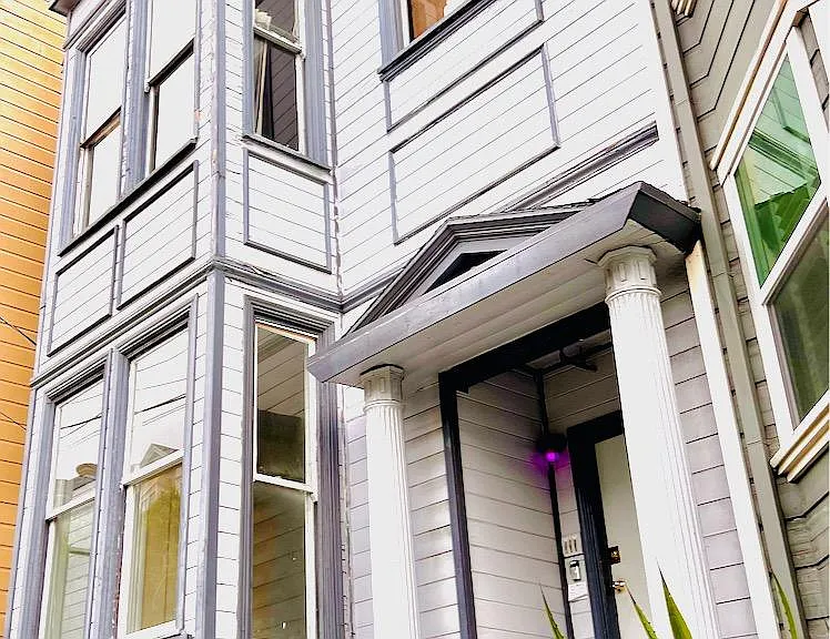 Hayes Valley
Victorian Building (angle 1)