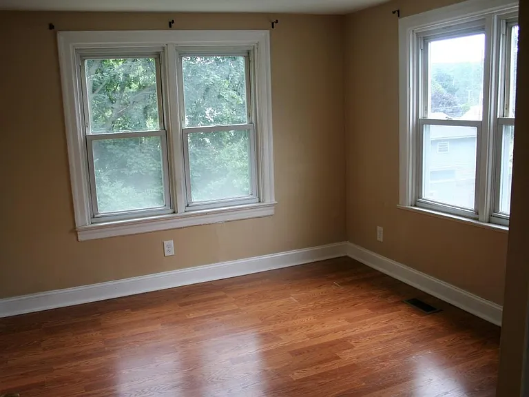 155 Jackson Ave — Photo 15