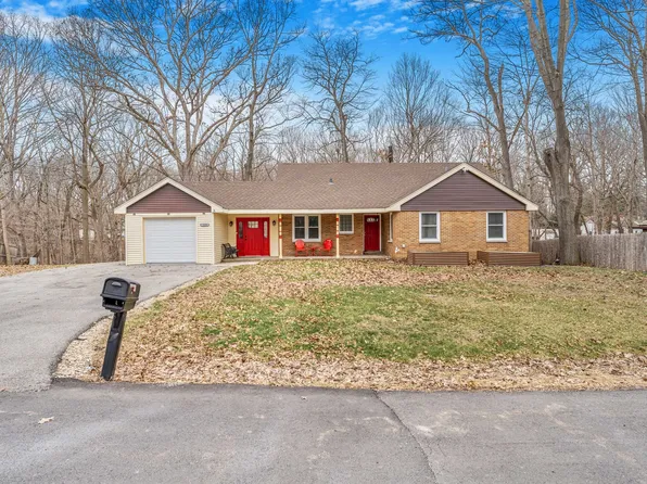 39294 N North Ave, Beach Park, IL 60099