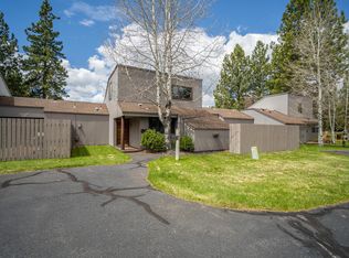 57262 Island Rd, Sunriver, OR 97707