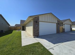 1106 W Trek Cir, Goddard, KS 67052