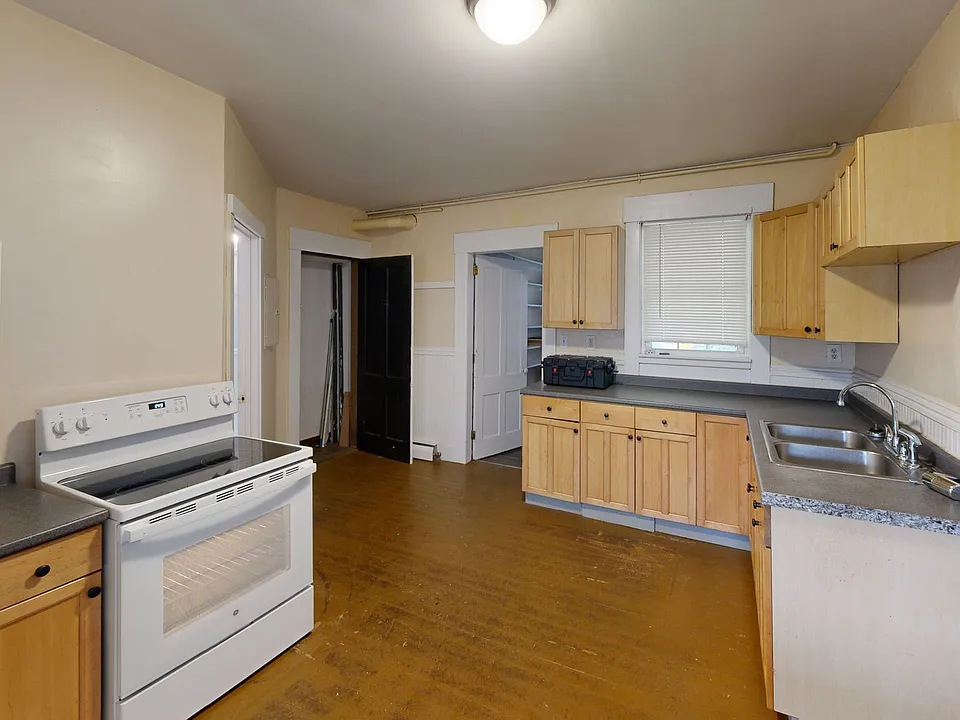 22 Mineral St
