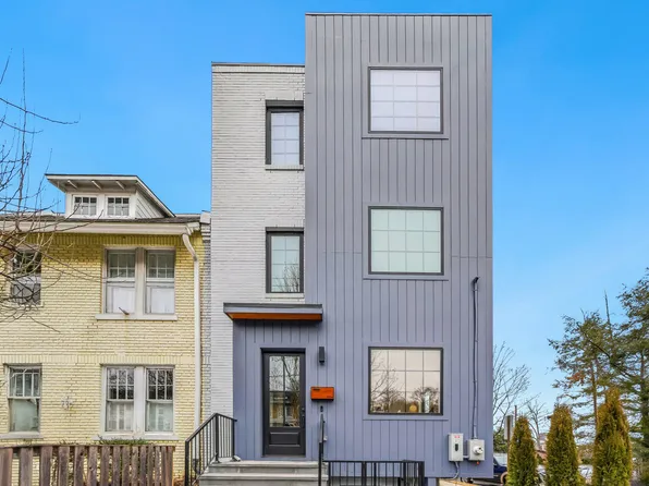3554 T St NW, Washington, DC 20007