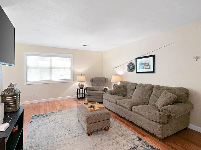 Timber Ridge Apartments (Timber Ridge 64 LLC) — Photo 7