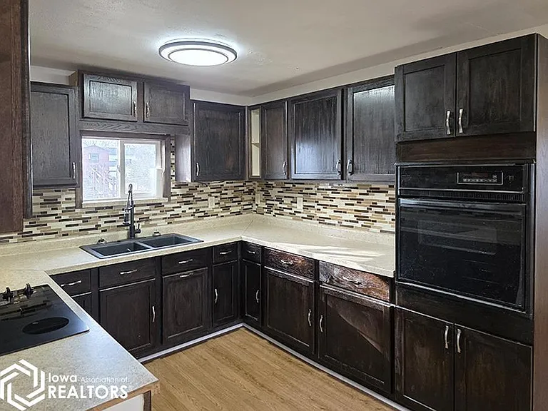 1410 Swanson Ave — Photo 10