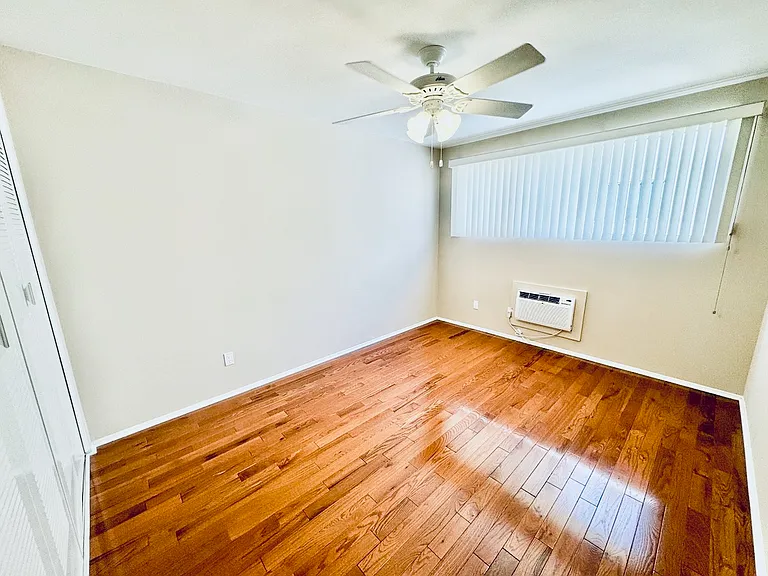 2714 W Clark Ave #F3 — Photo 12