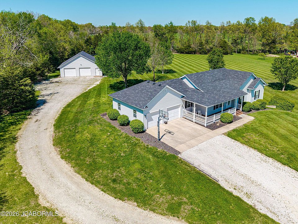1st image of 3792 Saratoga Ct