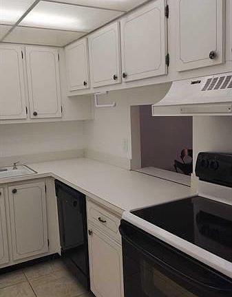 4th image of 500 Executive Center Dr APT 5C