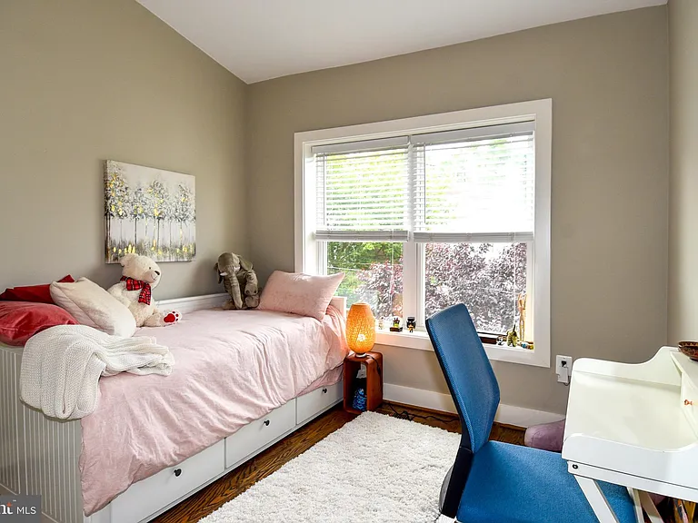 1528 Spring Pl NW — Photo 36