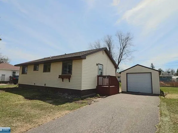 218 Dorchester Dr, Hoyt Lakes, MN 55750