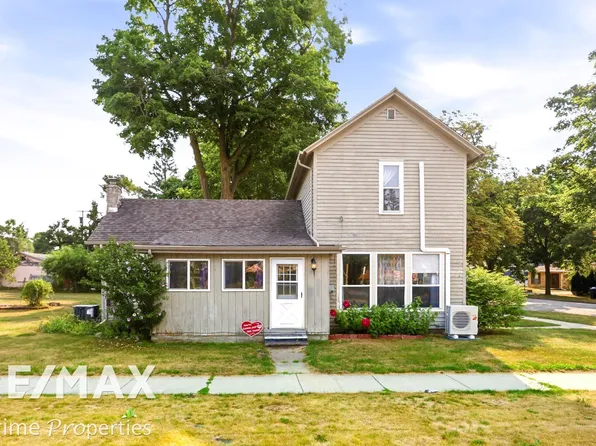 201 S Almer St, Caro, MI 48723