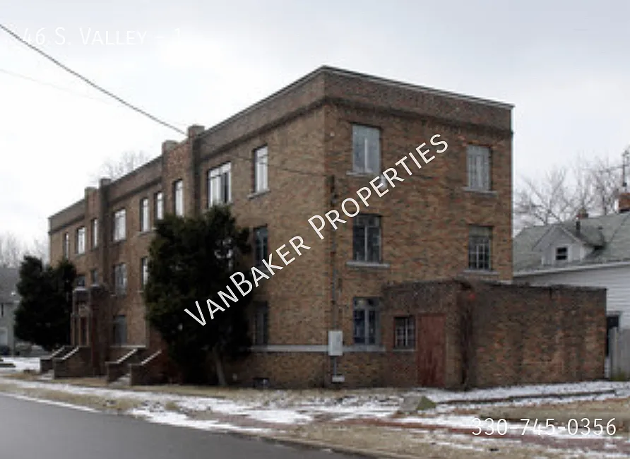 46 S Valley St #1