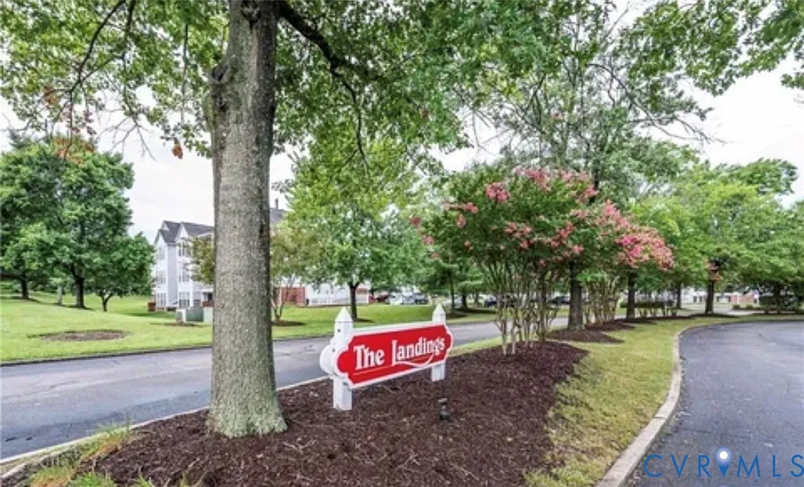 2 bed, 2.0 bath, 971 sqft, $1,750 — Photo 3