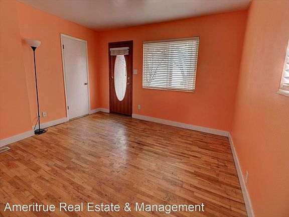 5th image of 1066 E Emerson Ave #9337503