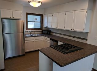 933 E Prospect Rd APT B, Fort Collins, CO 80525