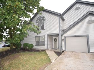 381 N Arrowhead Bay Ave, Columbiana, OH 44408