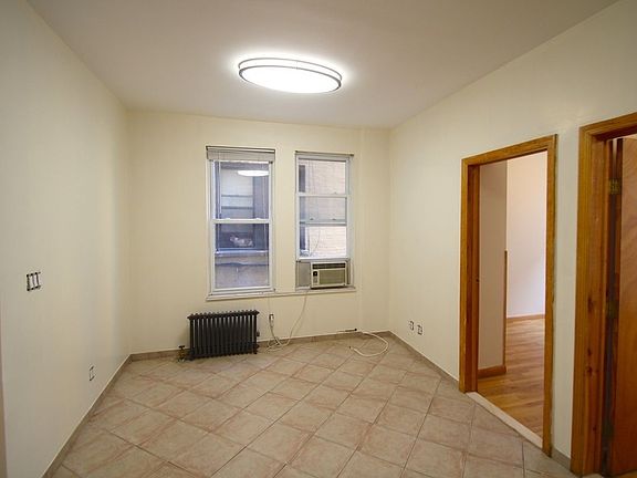 2nd image of 2310 29th Ave #1R