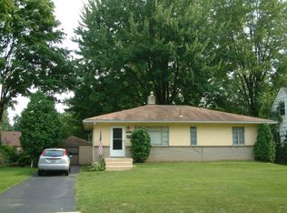 2553 Woodstock Rd, Upper Arlington, OH 43221