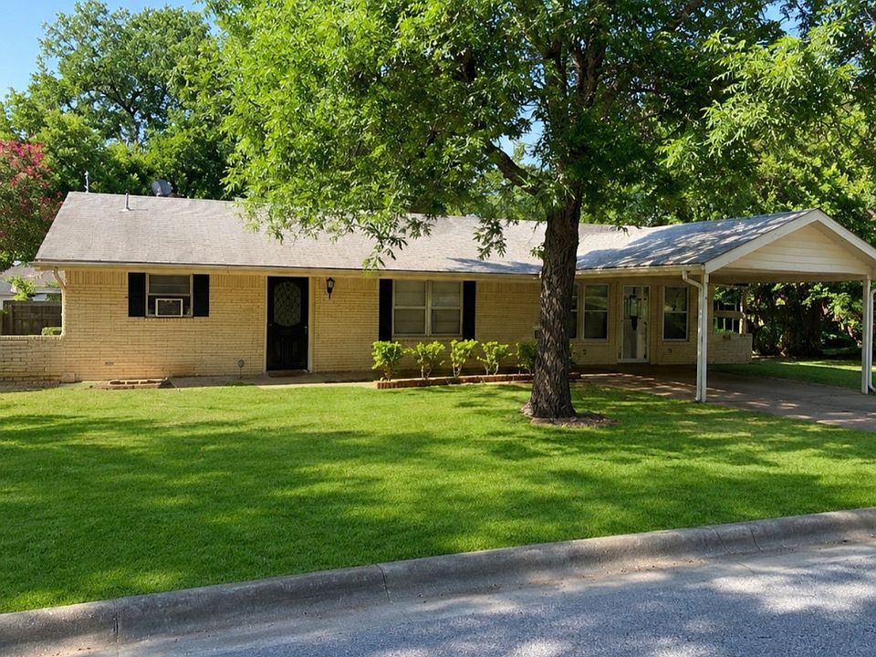 1st image of 1808 Edgewood Dr