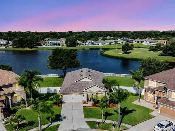 7205 Maysville Ct, Wesley Chapel, FL 33545