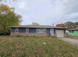 524 Pin Oak St, Adrian, MO 64720