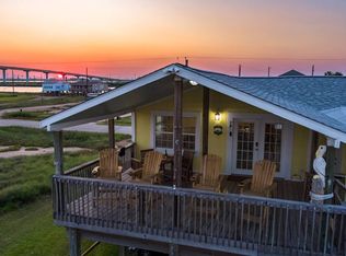 310 Shark Ln, Surfside Beach, TX 77541