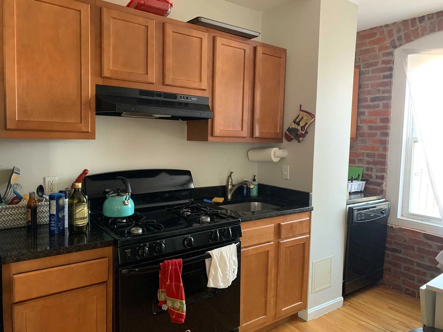3 bed, $4,200 — Photo 3