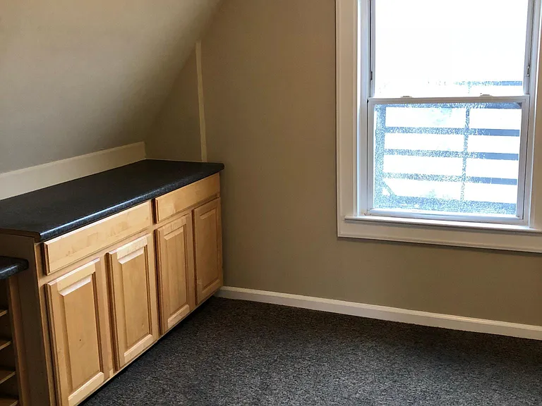 529 Forest St #3 — Photo 4