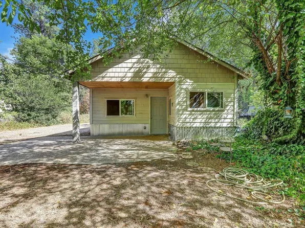 10379 Carey Dr, Grass Valley, CA 95945