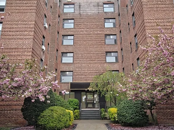 2209 Knapp St APT 5G, Brooklyn, NY 11229