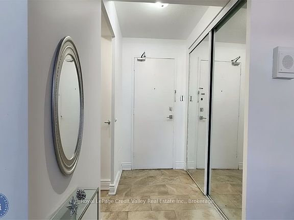 5th image of 2835 Islington Ave #209