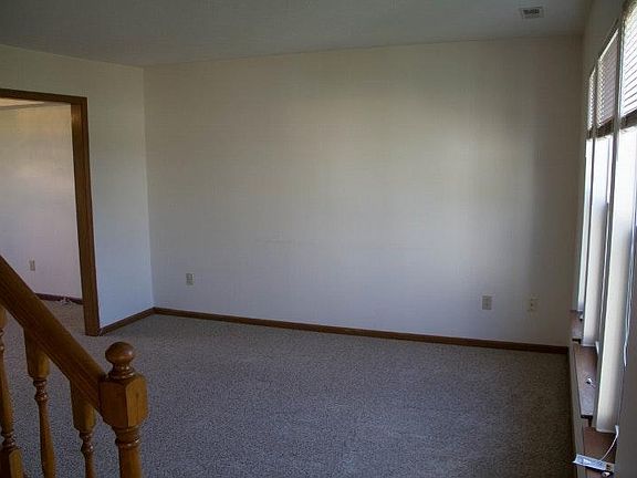 4th image of 5015 Wolflake Dr