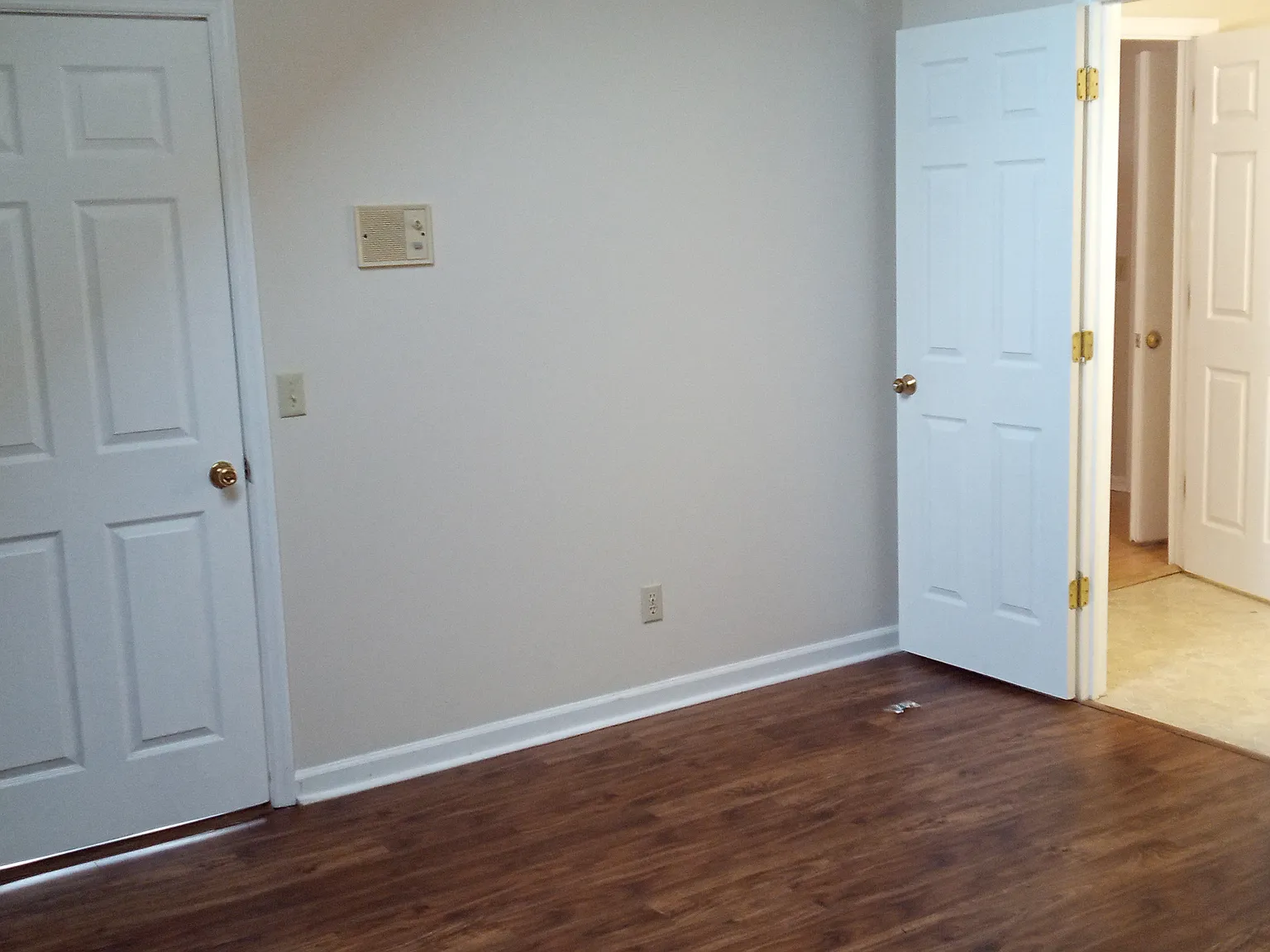 1 bed, 1000 sqft, $1,250 — Photo 2